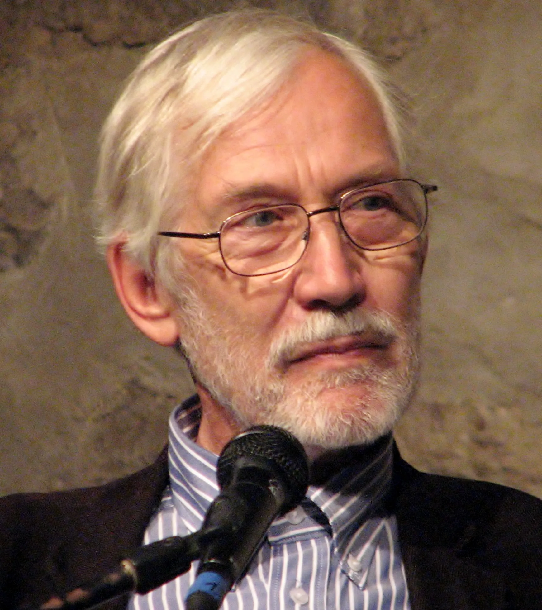 Porträt von Jaan Kaplinski (1941–2021) – Gedenkseite