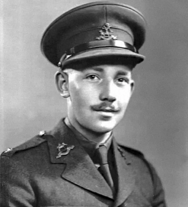 Portrait of Tom Moore (1920–2021) – memorial page