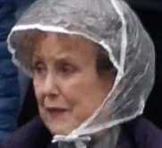 Porträt von Una Stubbs (1937–2021) – Gedenkseite