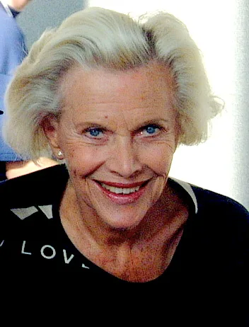 Porträt von Honor Blackman (1925–2020) – Gedenkseite