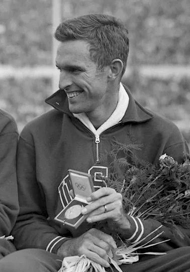 Porträt von Walt Davis (1931–2020) – Gedenkseite