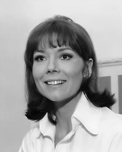 Porträt von Diana Rigg (1938–2020) – Gedenkseite