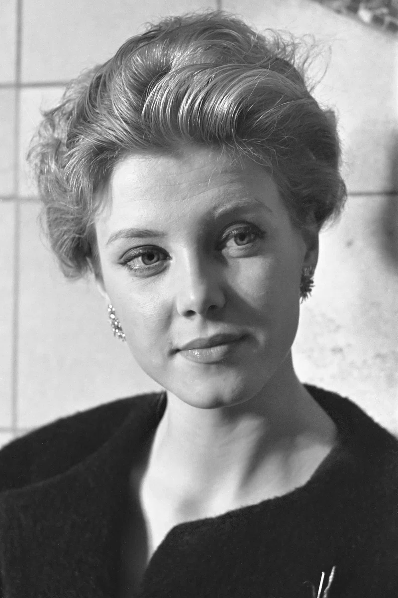 Portrait of Corine Rottschäfer (1938–2020) – memorial page