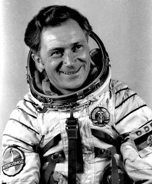 Portrait of Sigmund Jähn (1937–2019) – memorial page