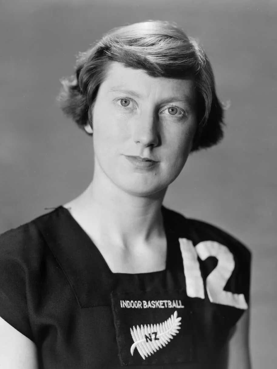 Portrait of Yvette Williams (1929–2019) – memorial page