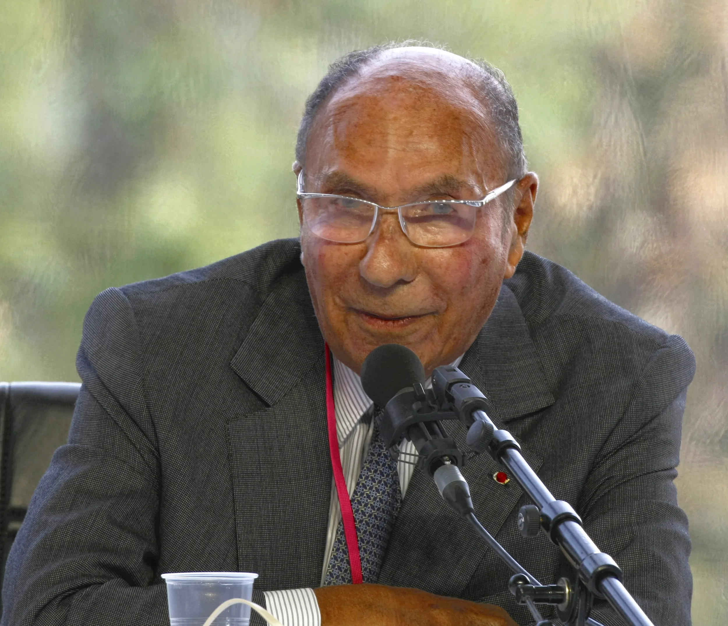 Porträt von Serge Dassault (1925–2018) – Gedenkseite