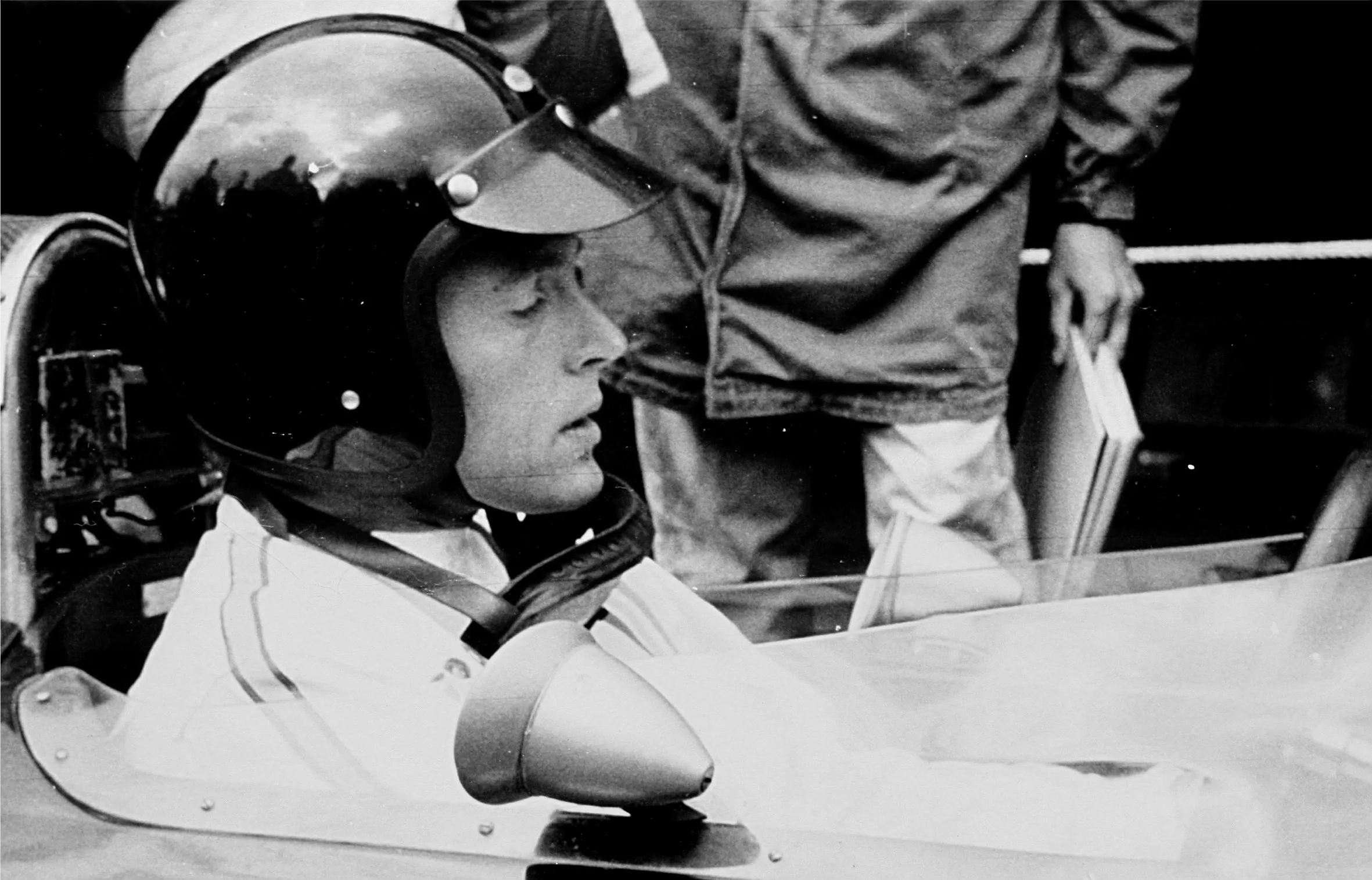 Portrait of Dan Gurney (1931–2018) – memorial page