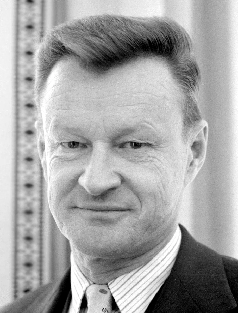 Porträt von Zbigniew Brzeziński (1928–2017) – Gedenkseite