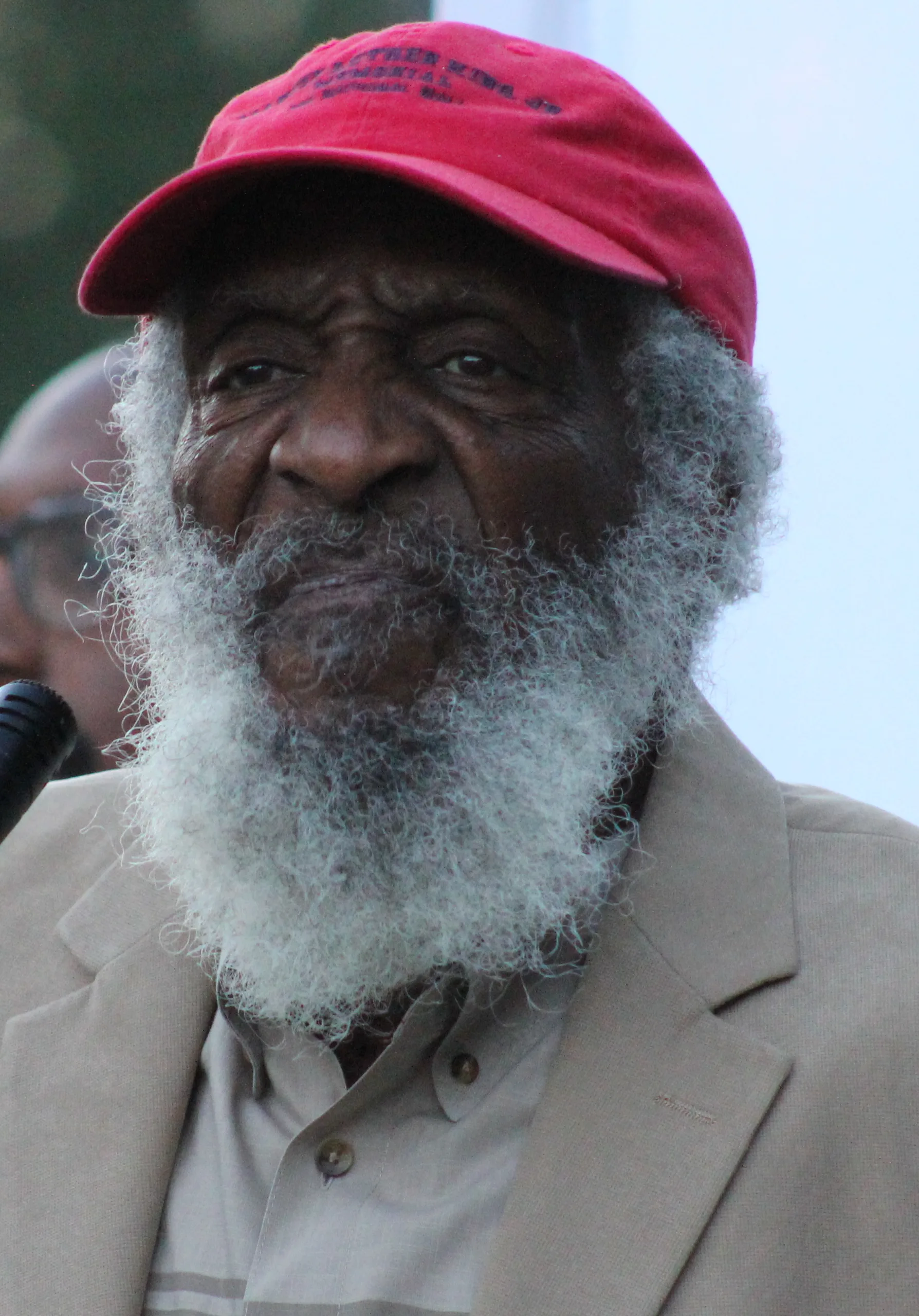 Porträt von Dick Gregory (1932–2017) – Gedenkseite