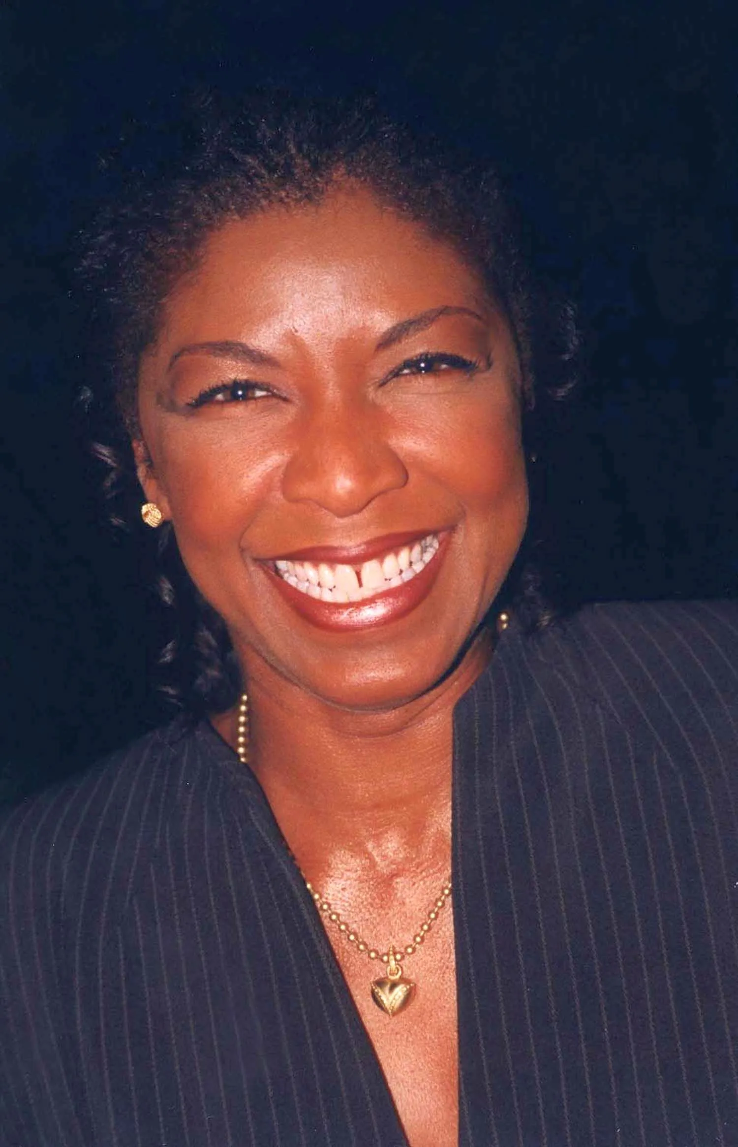 Porträt von Natalie Cole (1950–2015) – Gedenkseite