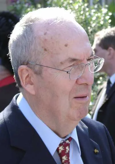 Portrait of Manfred Rommel (1928–2013) – memorial page