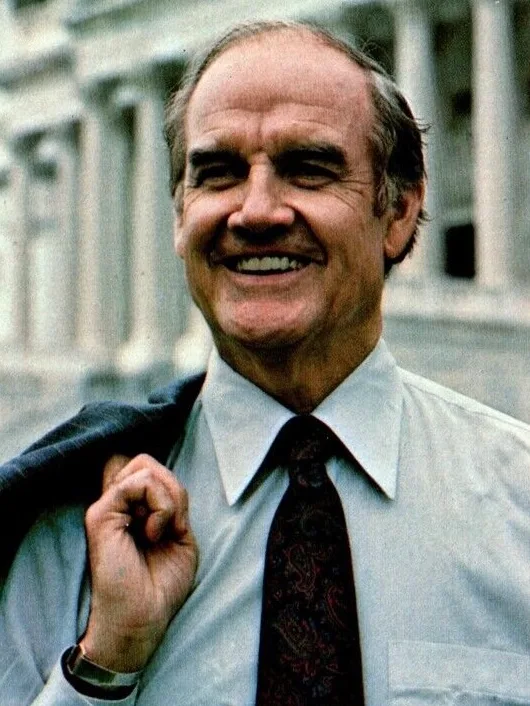 Portrait of George McGovern (1922–2012) – memorial page