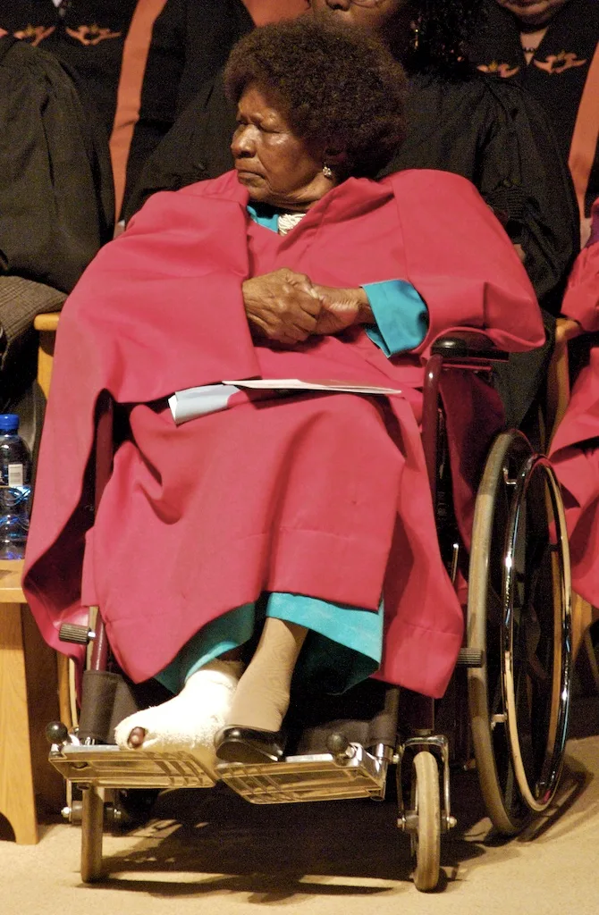 Portrait of Albertina Sisulu (1918–2011) – memorial page