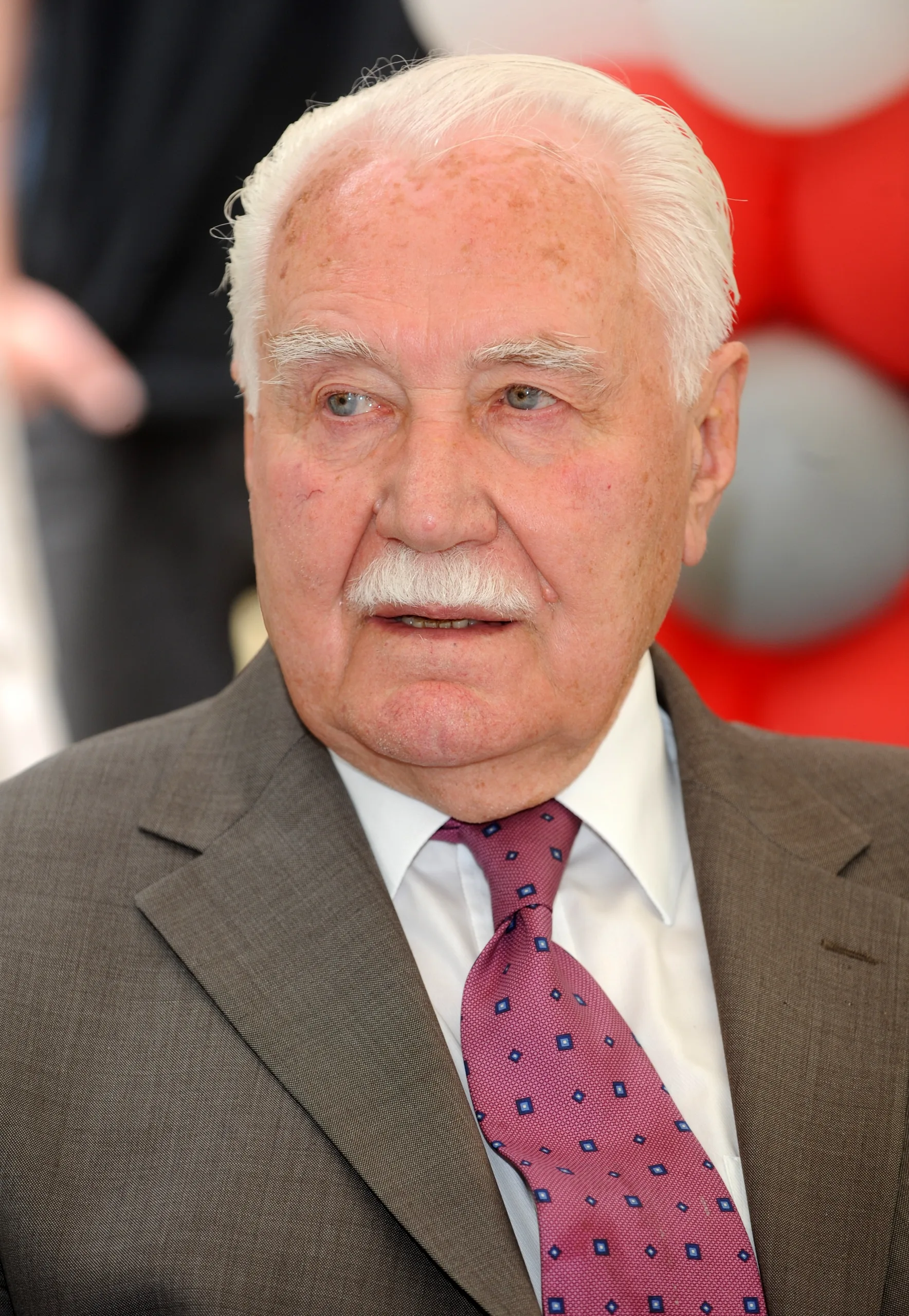 Portrait of Ryszard Kaczorowski (1919–2010) – memorial page