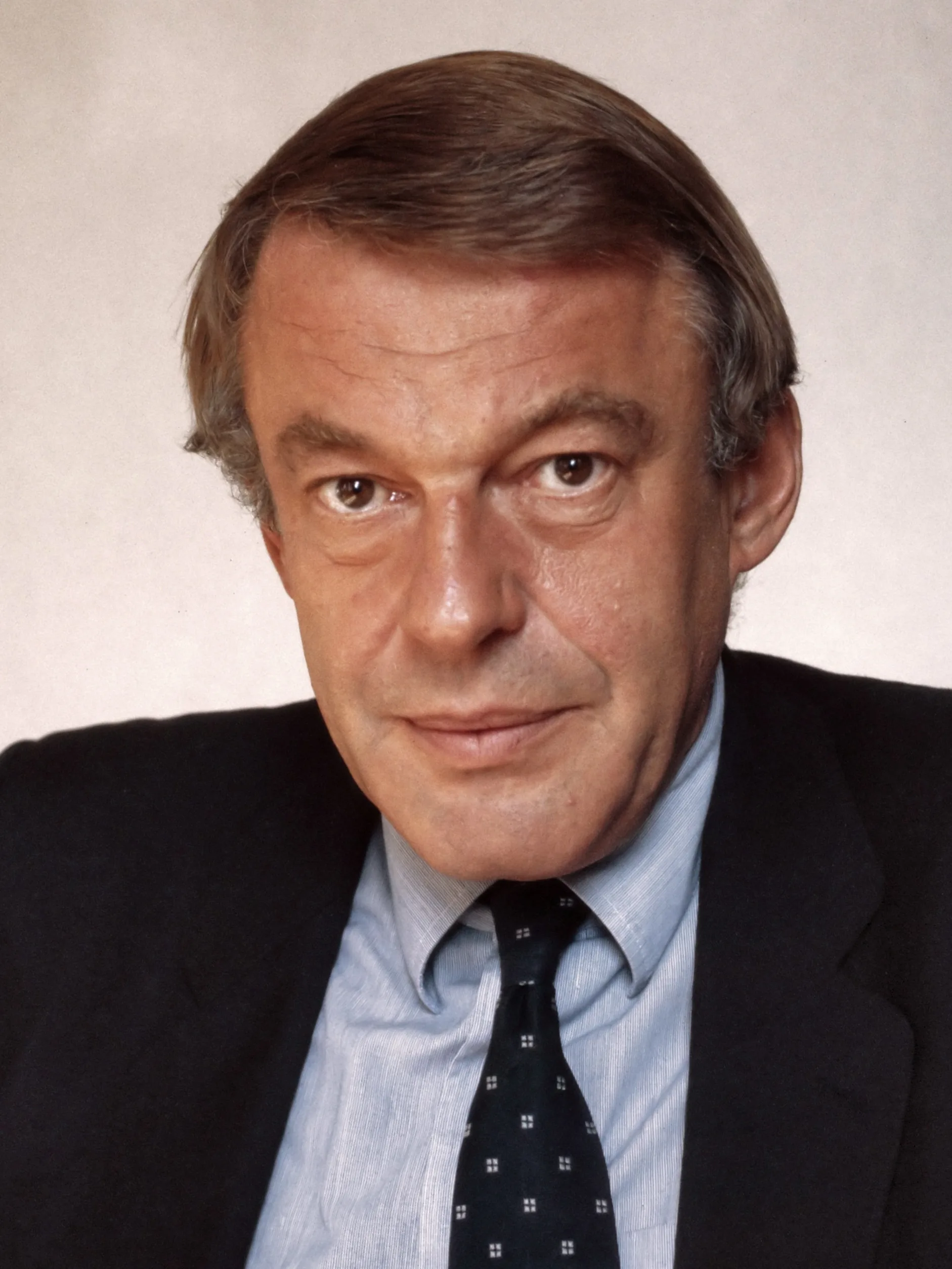 Porträt von Hans van Mierlo (1931–2010) – Gedenkseite