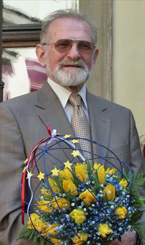 Porträt von Bronisław Geremek (1932–2008) – Gedenkseite