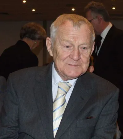 Porträt von Mieczysław Rakowski (1926–2008) – Gedenkseite