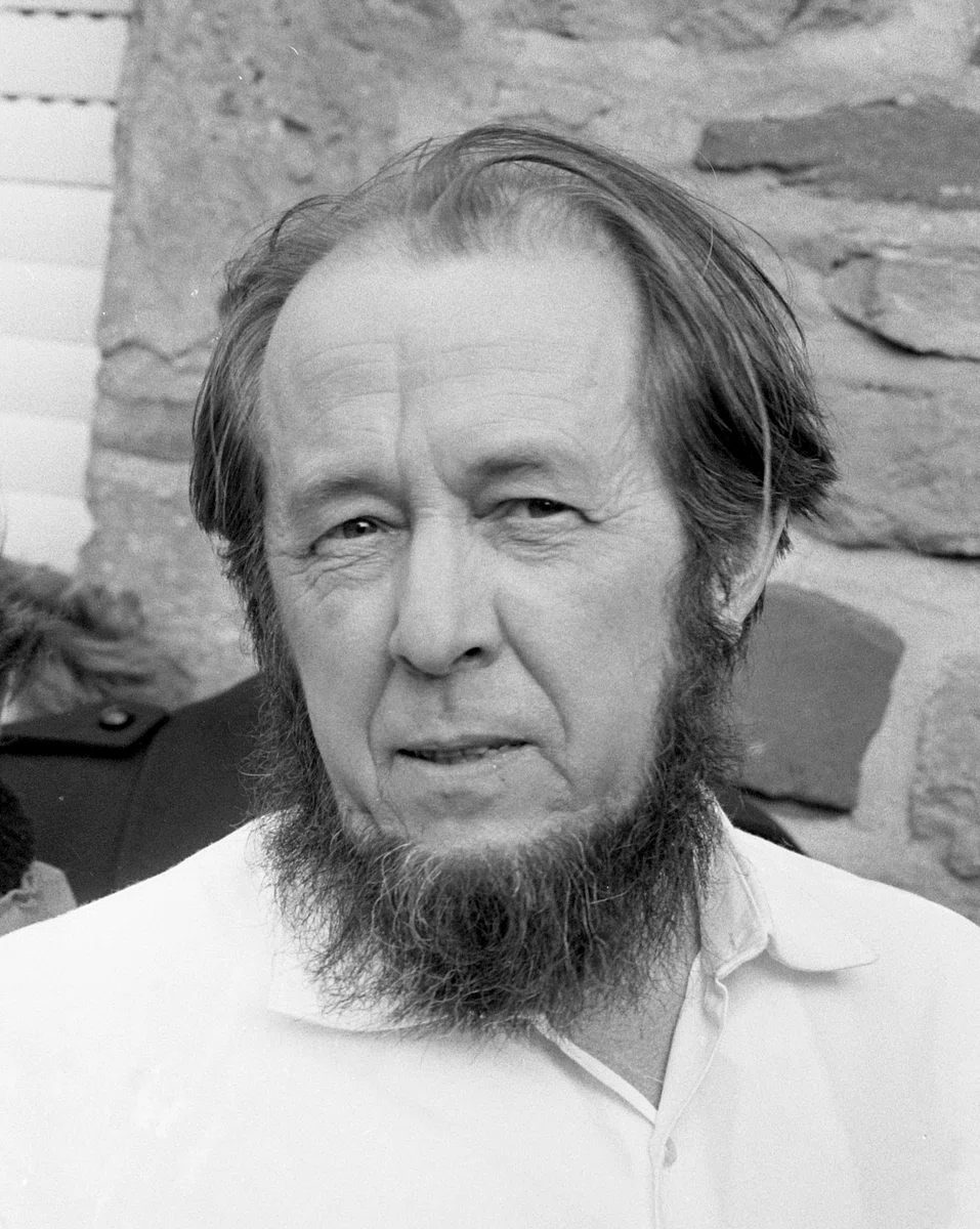 Porträt von Alexander Issajewitsch Solschenizyn (1918–2008) – Gedenkseite