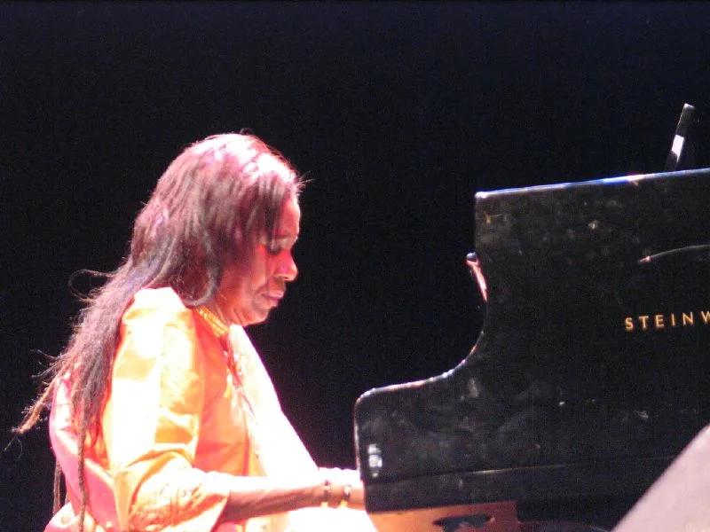 Porträt von Alice Coltrane (1937–2007) – Gedenkseite