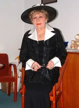 Porträt von Hanka Bielicka (1915–2006) – Gedenkseite