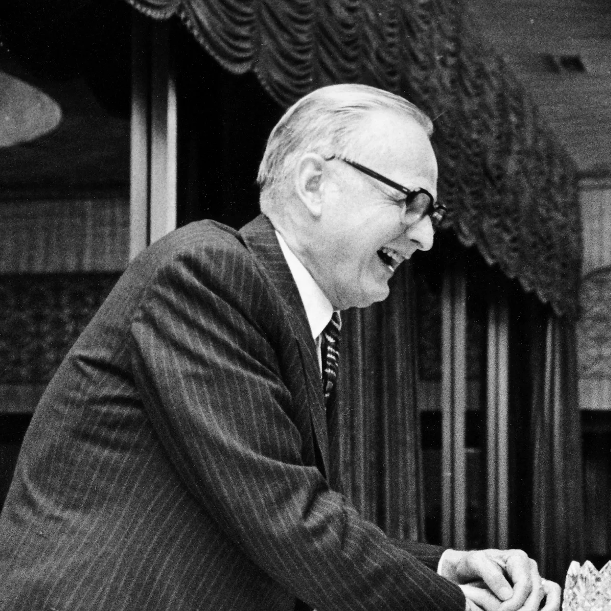 Porträt von Maclyn McCarty (1911–2005) – Gedenkseite