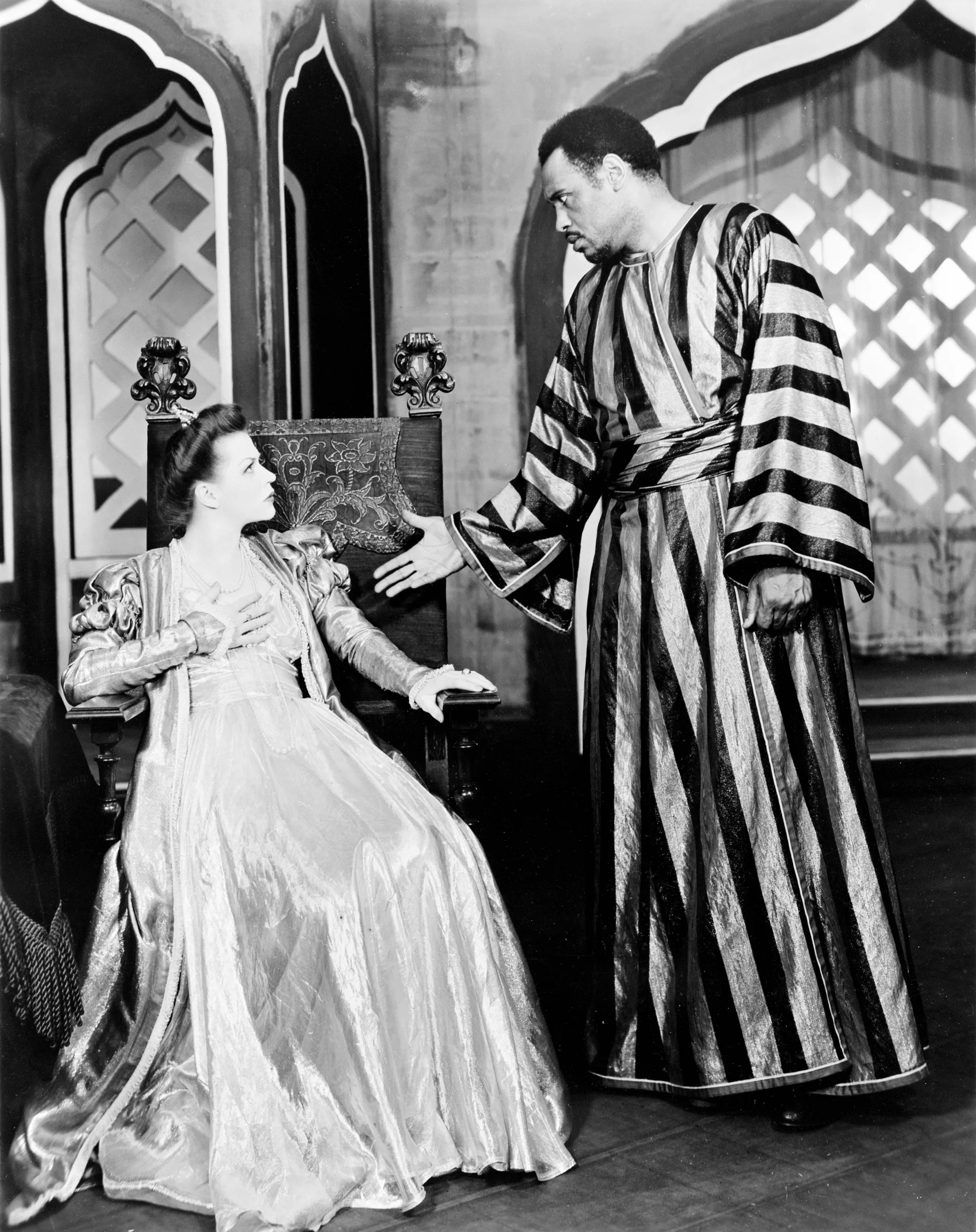 Porträt von Uta Hagen (1919–2004) – Gedenkseite