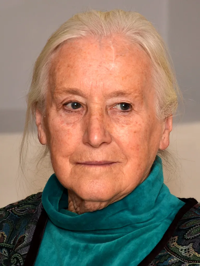 Portrait of Alena Kučerová (1935–2026) – memorial page