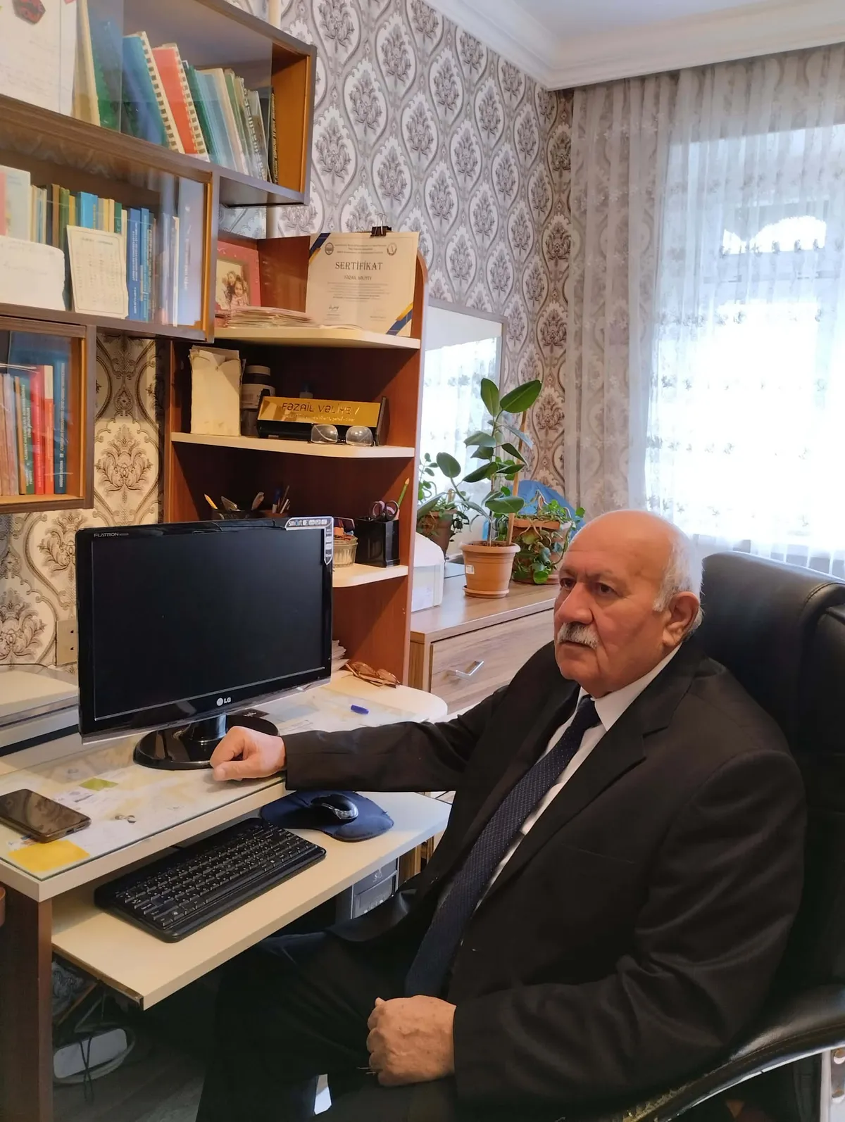 Porträt von Fazail Valiyev (1956–2026) – Gedenkseite