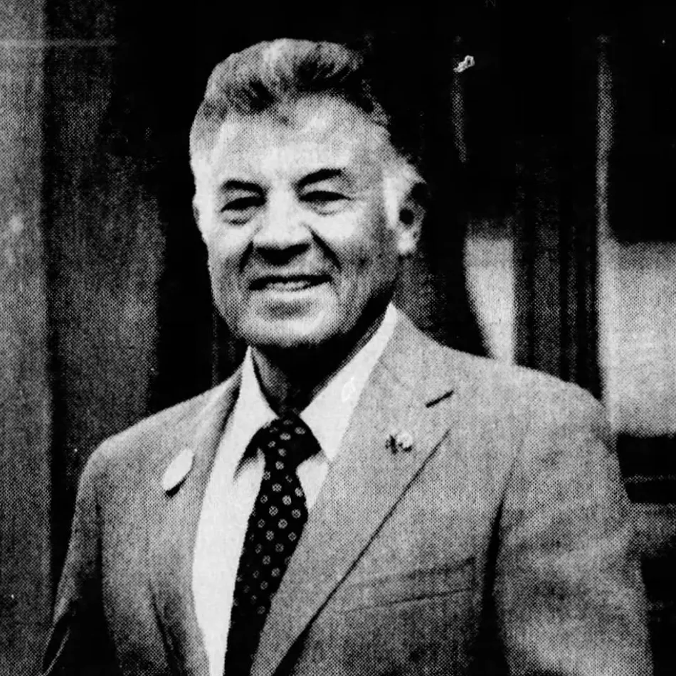 Porträt von Casey Luna (1931–2026) – Gedenkseite