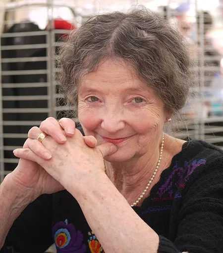 Porträt von Marie Rouanet (1936–2026) – Gedenkseite