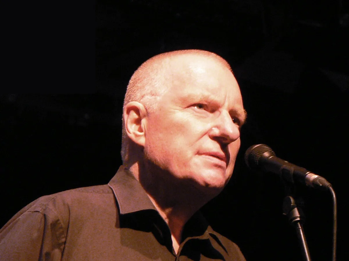 Porträt von Mike Westbrook (1936–2026) – Gedenkseite