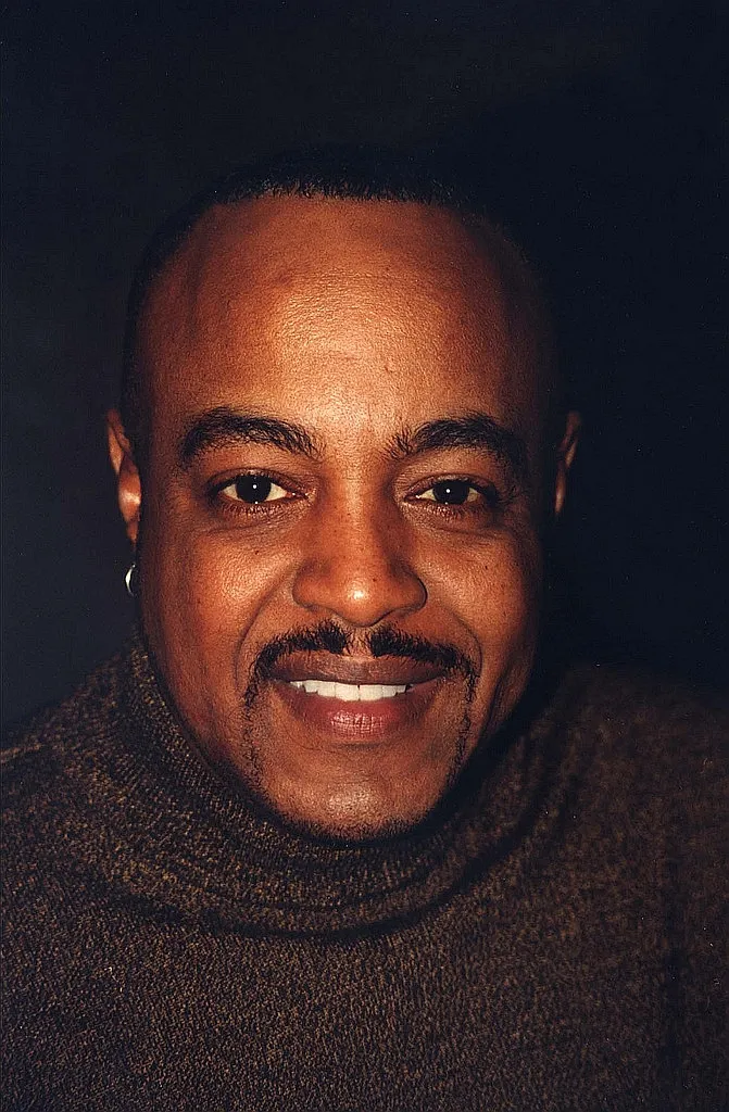 Portrait of Peabo Bryson (1951–2026) – memorial page