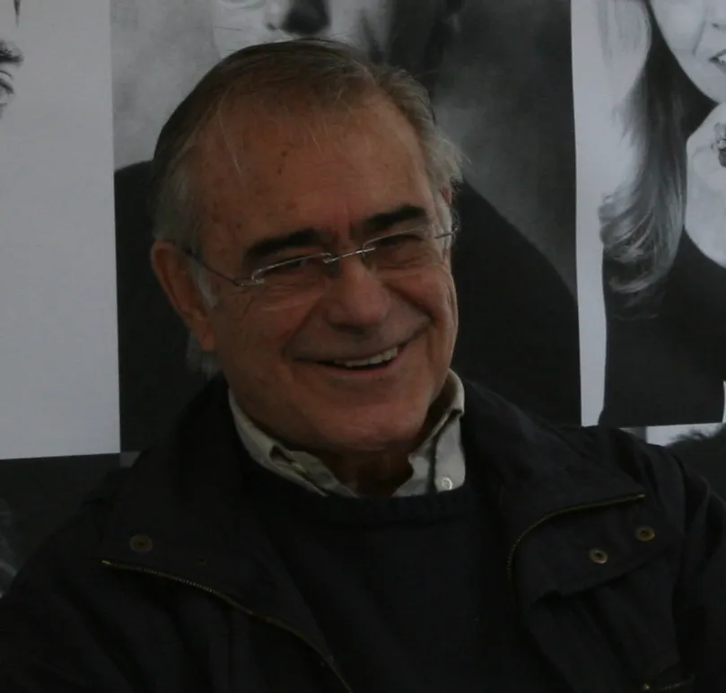 Porträt von Mário Zambujal (1936–2026) – Gedenkseite