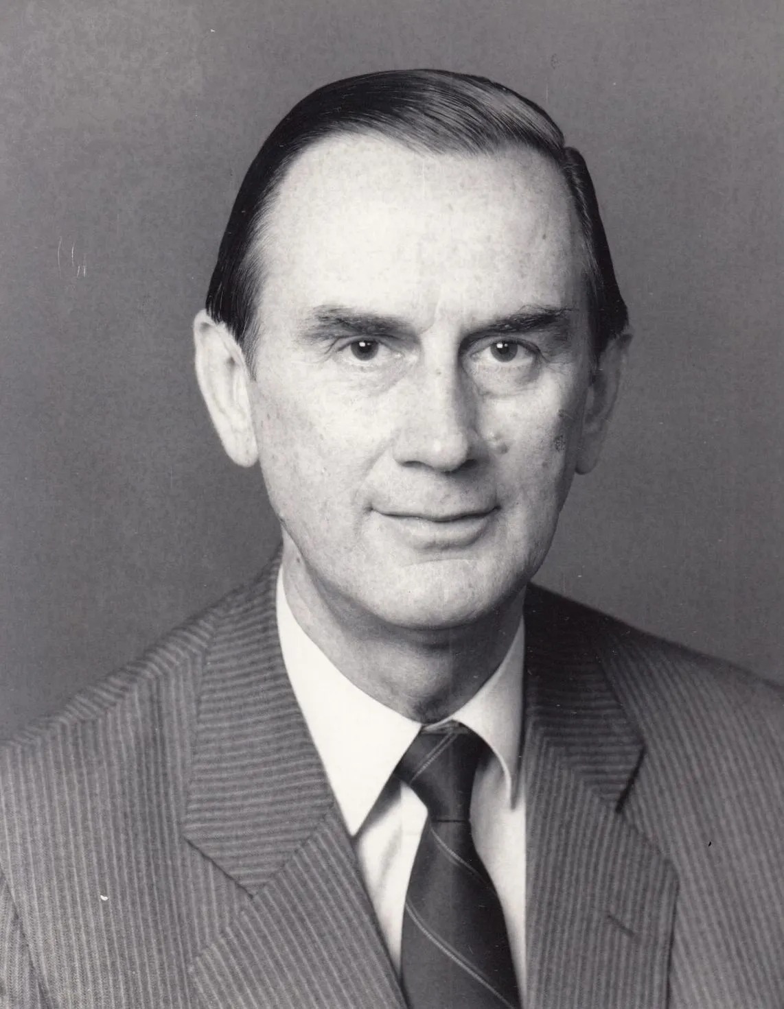 Portrait of Eugeniusz Wyzner (1931–2026) – memorial page