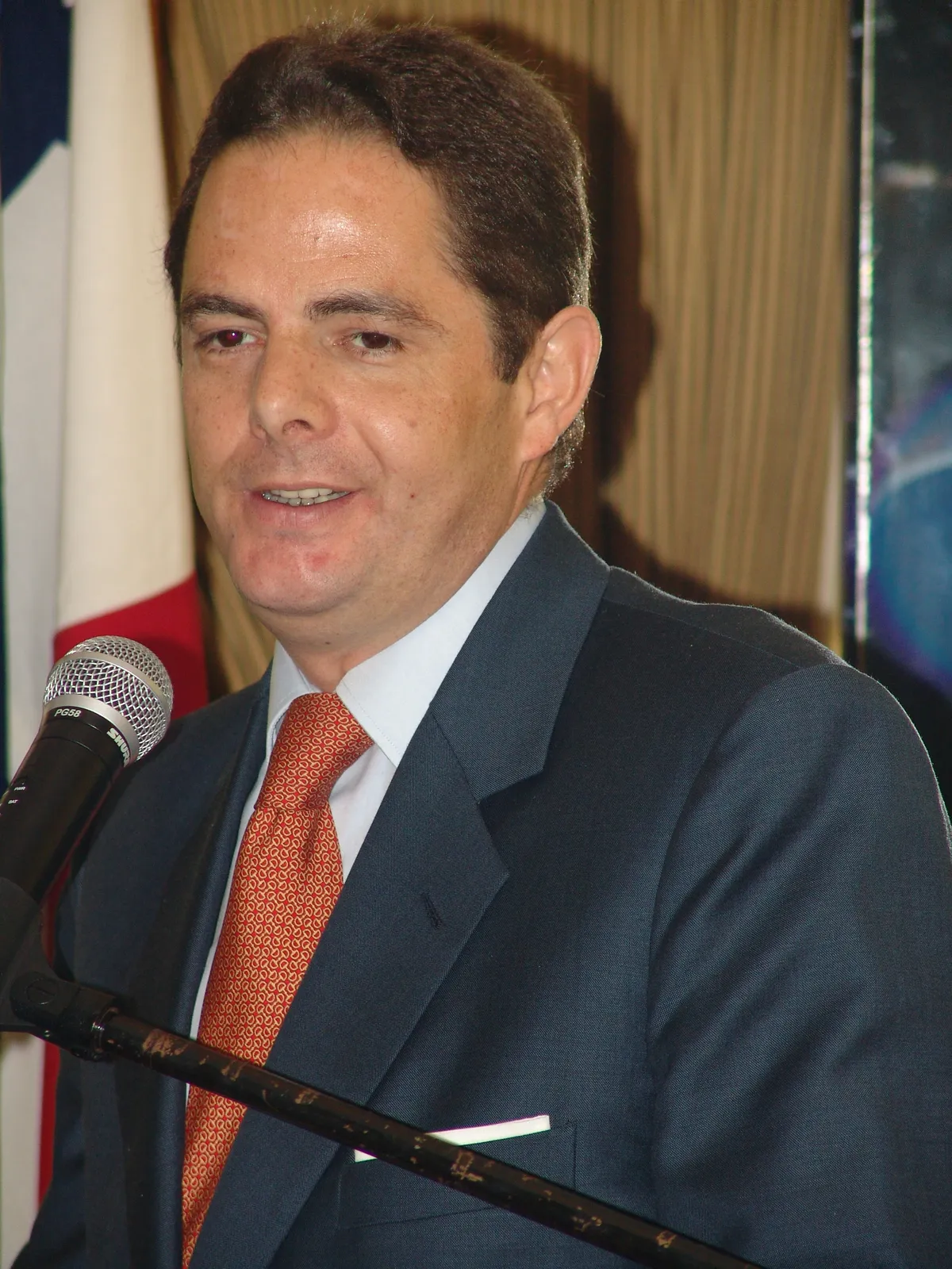 Portrait of Germán Vargas Lleras (1962–2026) – memorial page