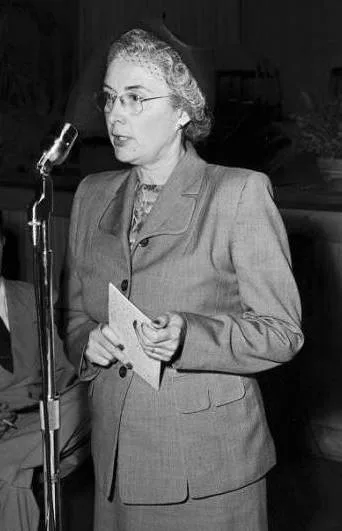 Portrait of Olive M. Whitlock (1902–1980) – memorial page