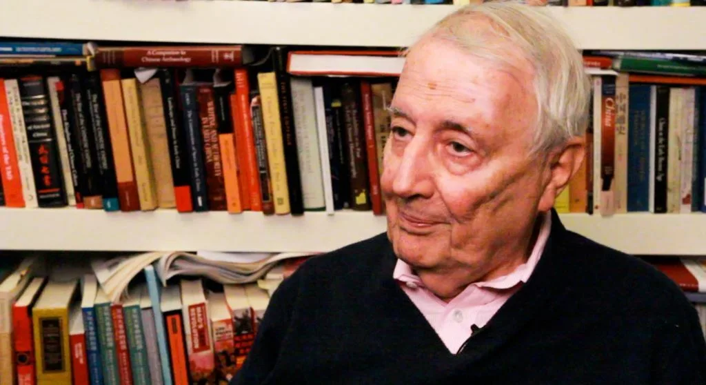 Portrait of Roderick MacFarquhar (1930–2019) – memorial page