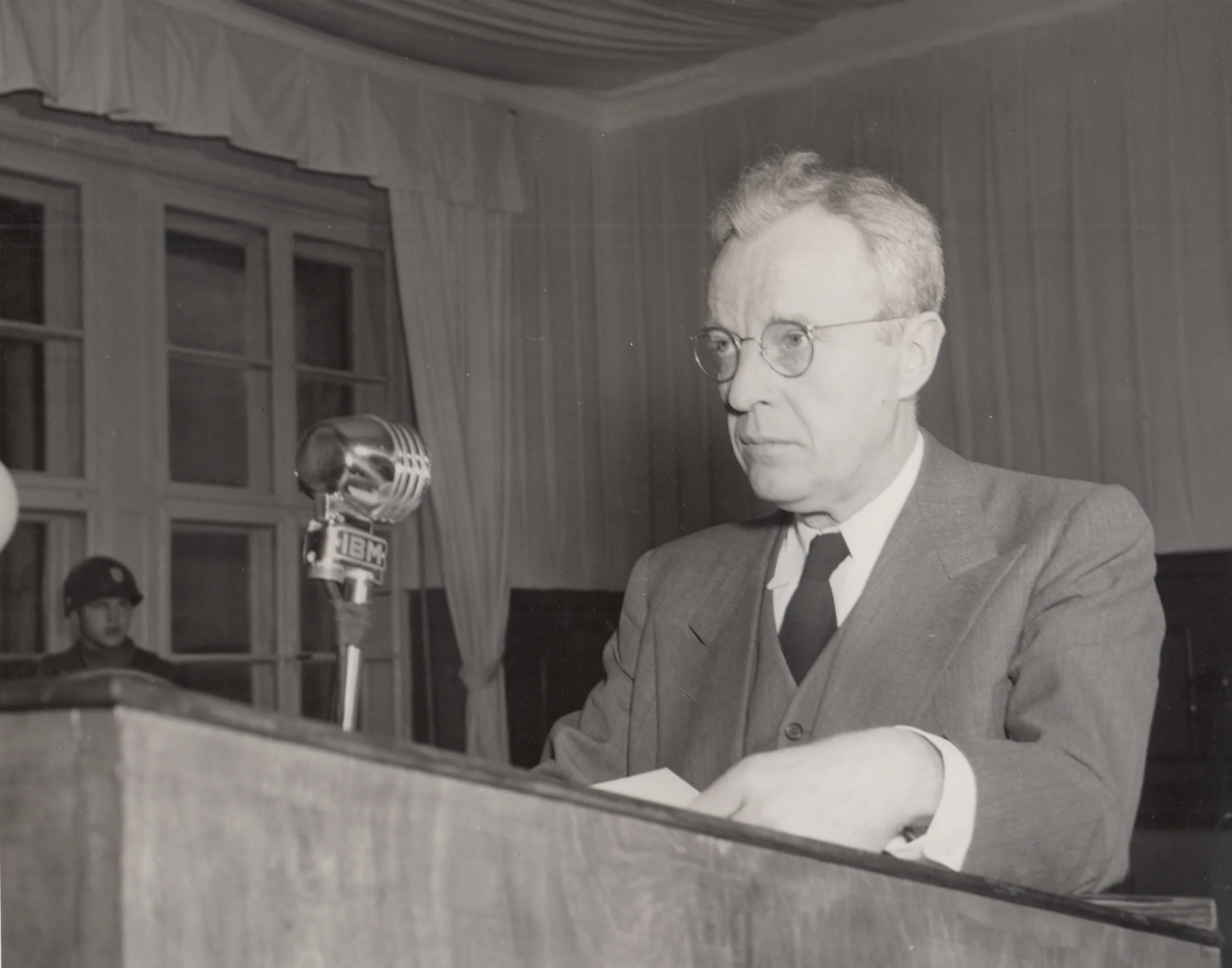 Porträt von Charles M. La Follette (1898–1974) – Gedenkseite