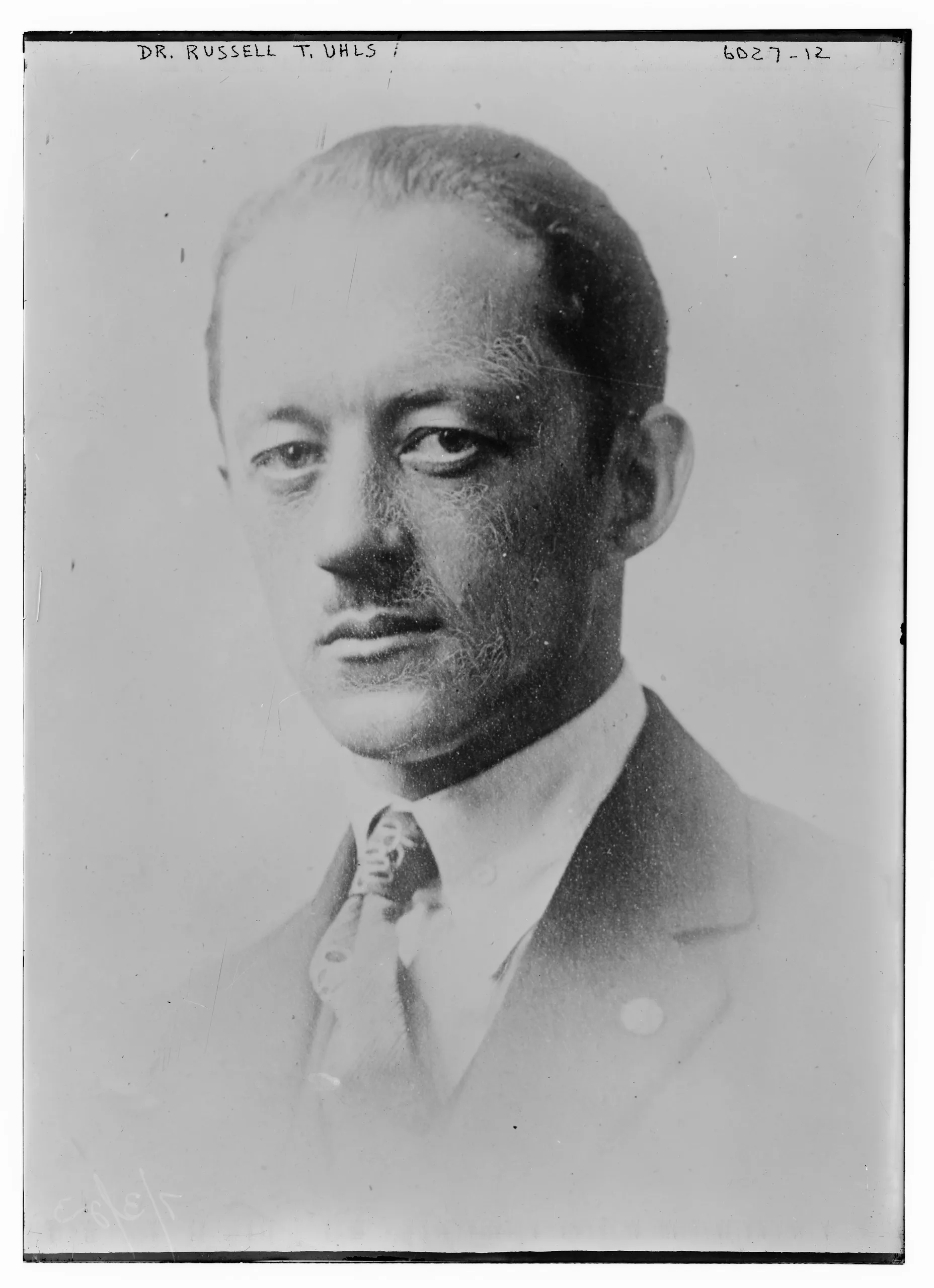 Porträt von Russell Todd Uhls (1888–1950) – Gedenkseite