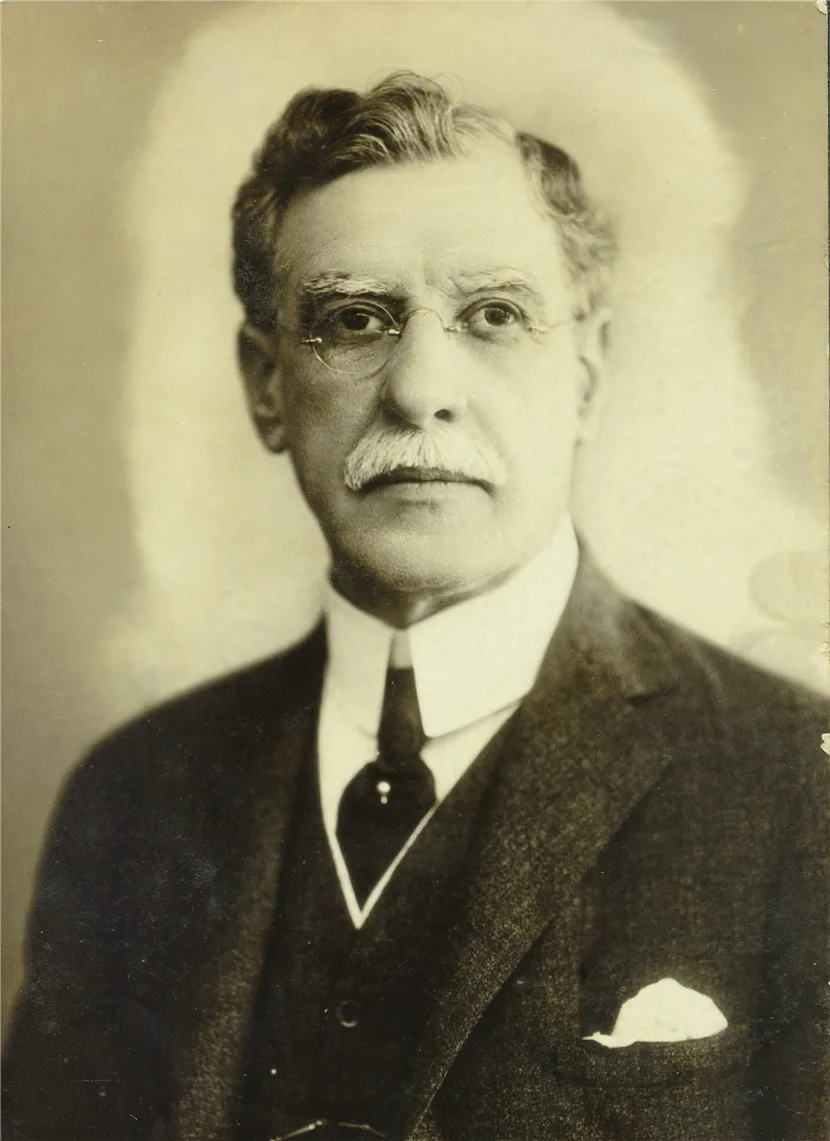 Porträt von Bulhões Carvalho (1866–1940) – Gedenkseite