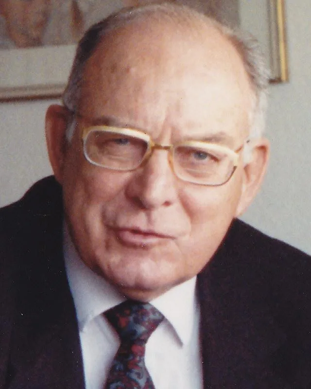 Portrait of Manfred Schroeder (1926–2009) – memorial page