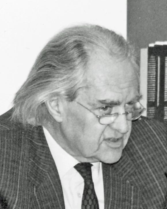 Portrait of Hilmar Hoffmann (1925–2018) – memorial page