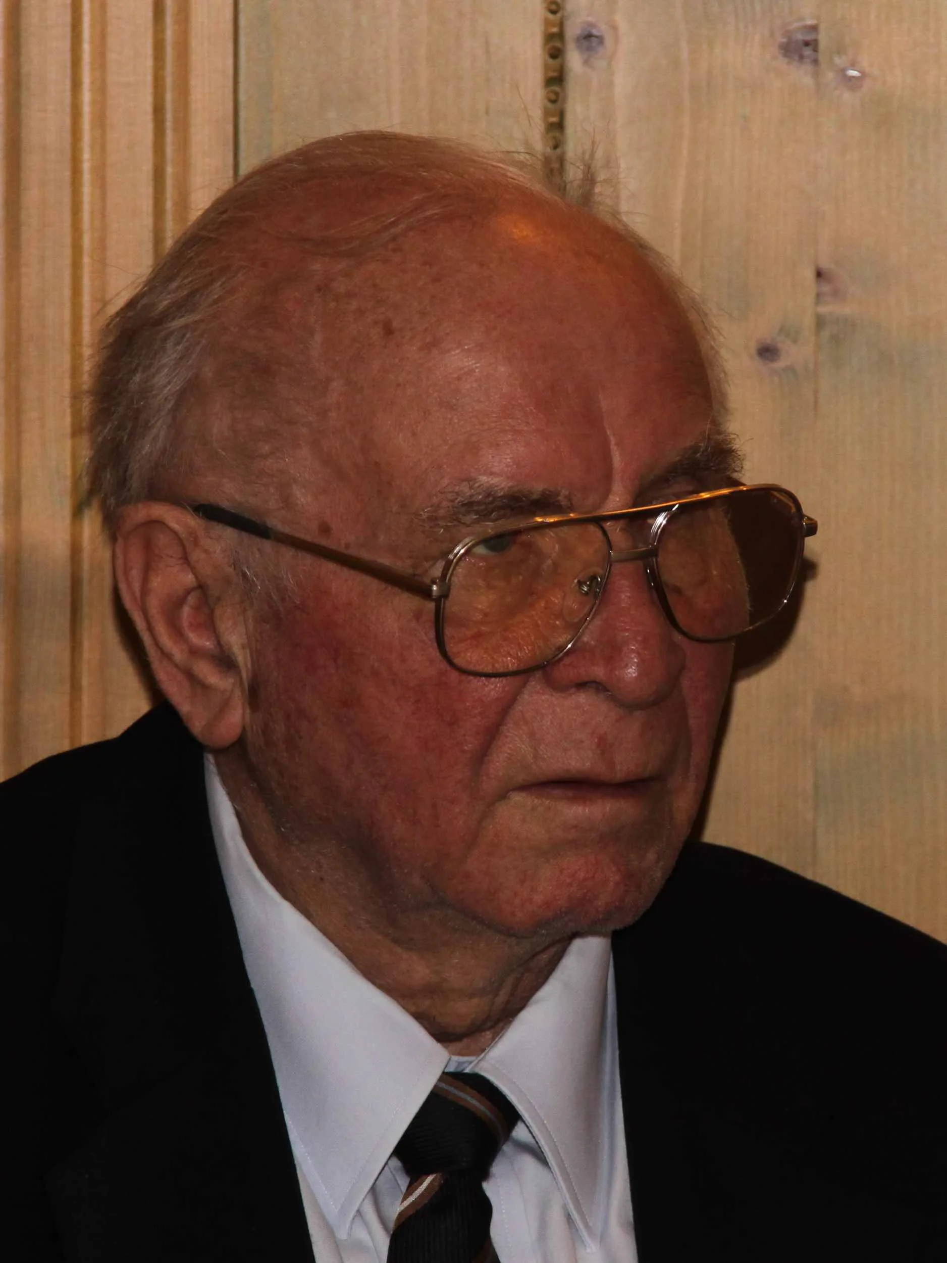 Porträt von Ernst Lechner (1925–2013) – Gedenkseite