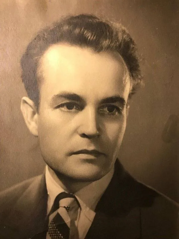 Porträt von Alexey Yarmolsky (1916–2003) – Gedenkseite