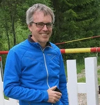 Porträt von Paul R. Mullins (1962–2023) – Gedenkseite