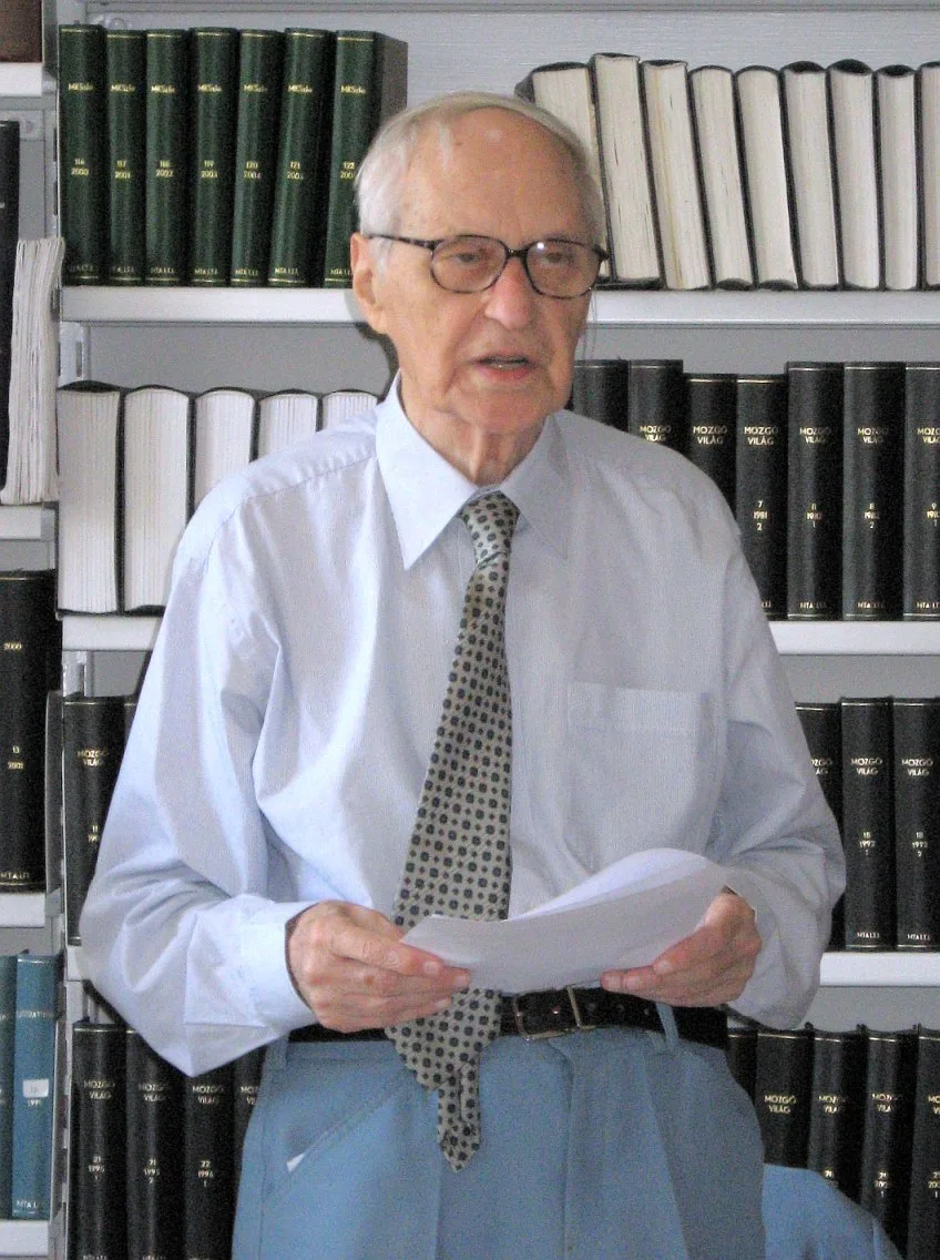 Portrait of Béla Köpeczi (1921–2010) – memorial page