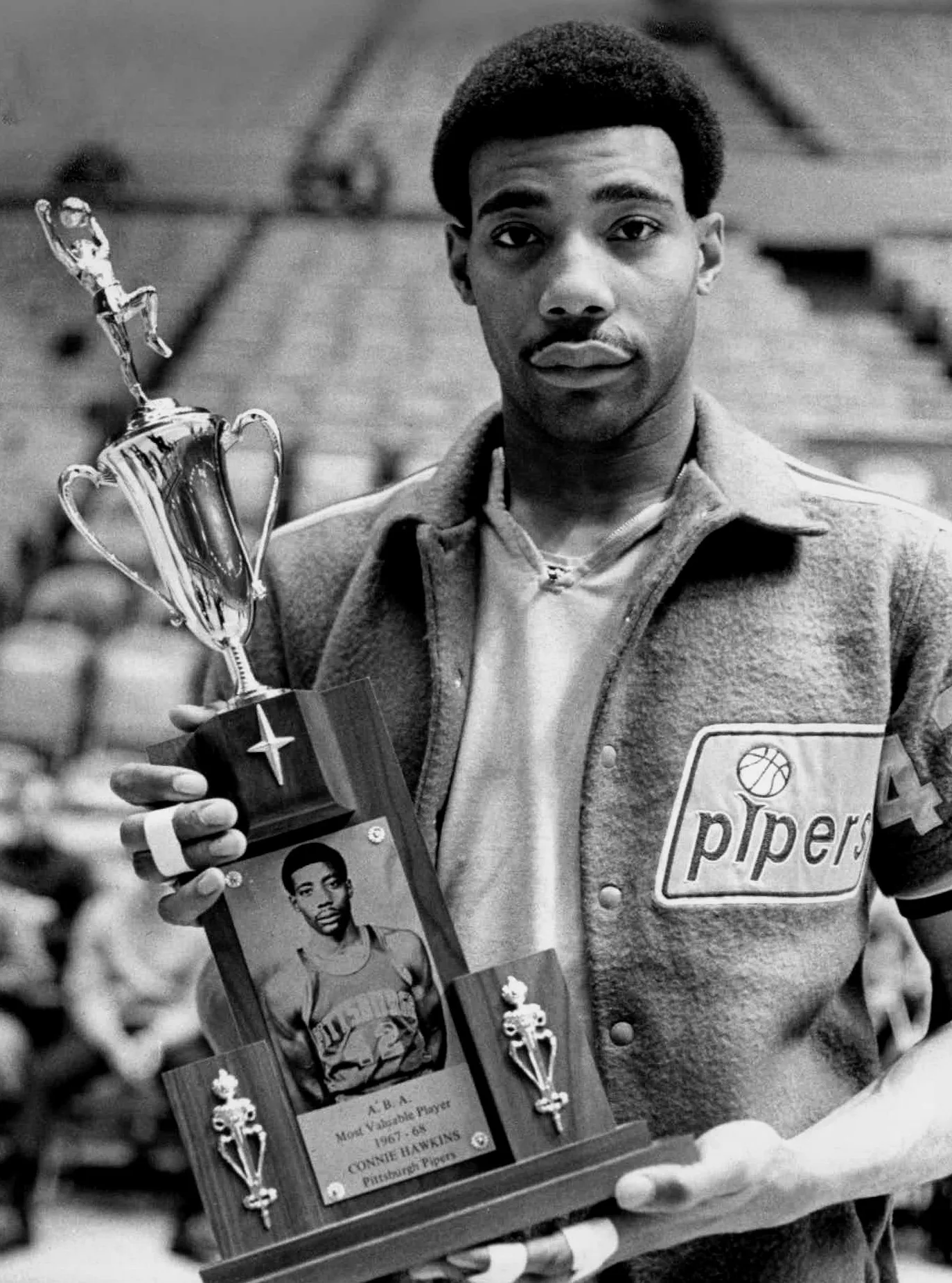 Porträt von Connie Hawkins (1942–2017) – Gedenkseite