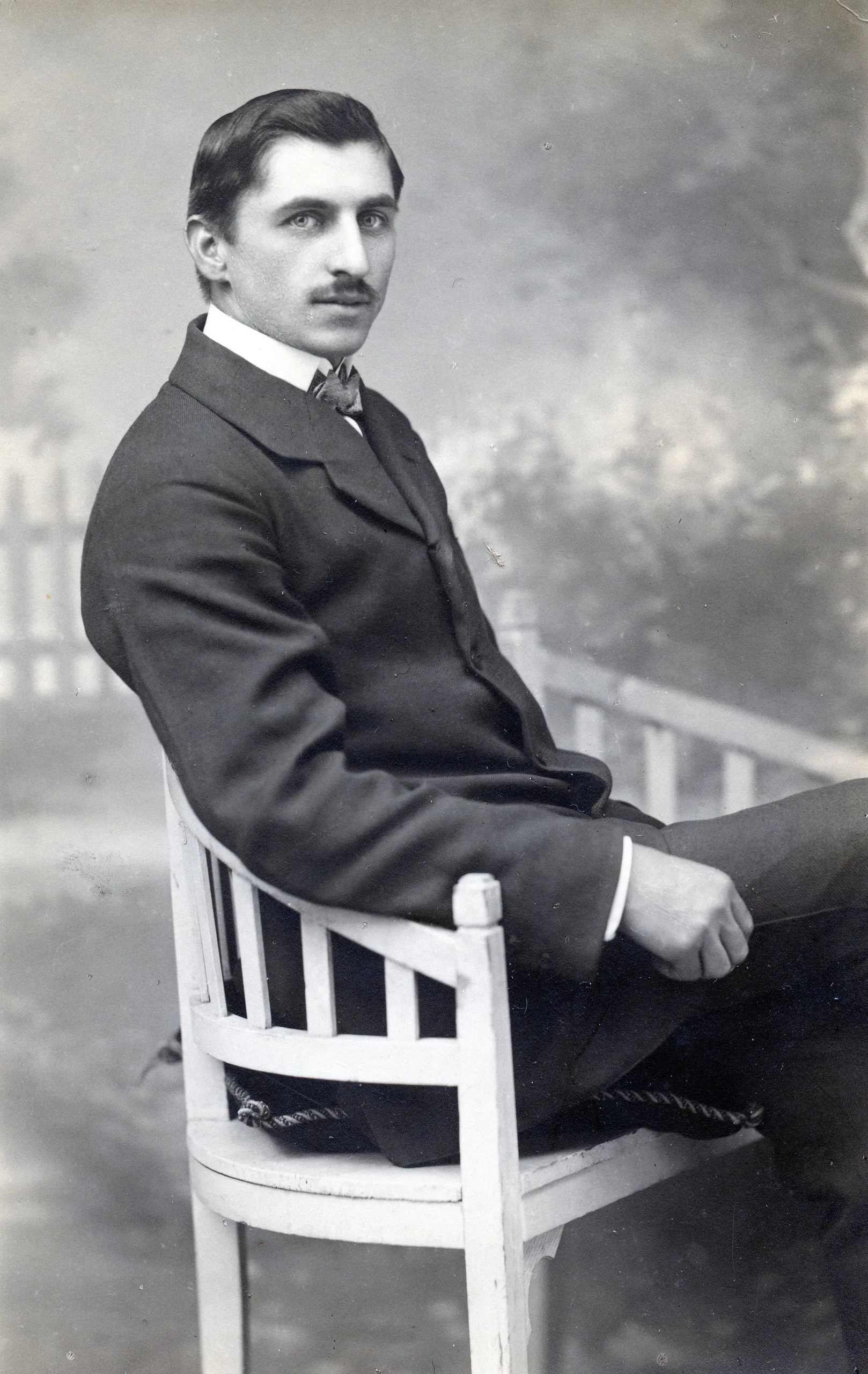 Portrait of Hans Roschmann (1891–1970) – memorial page