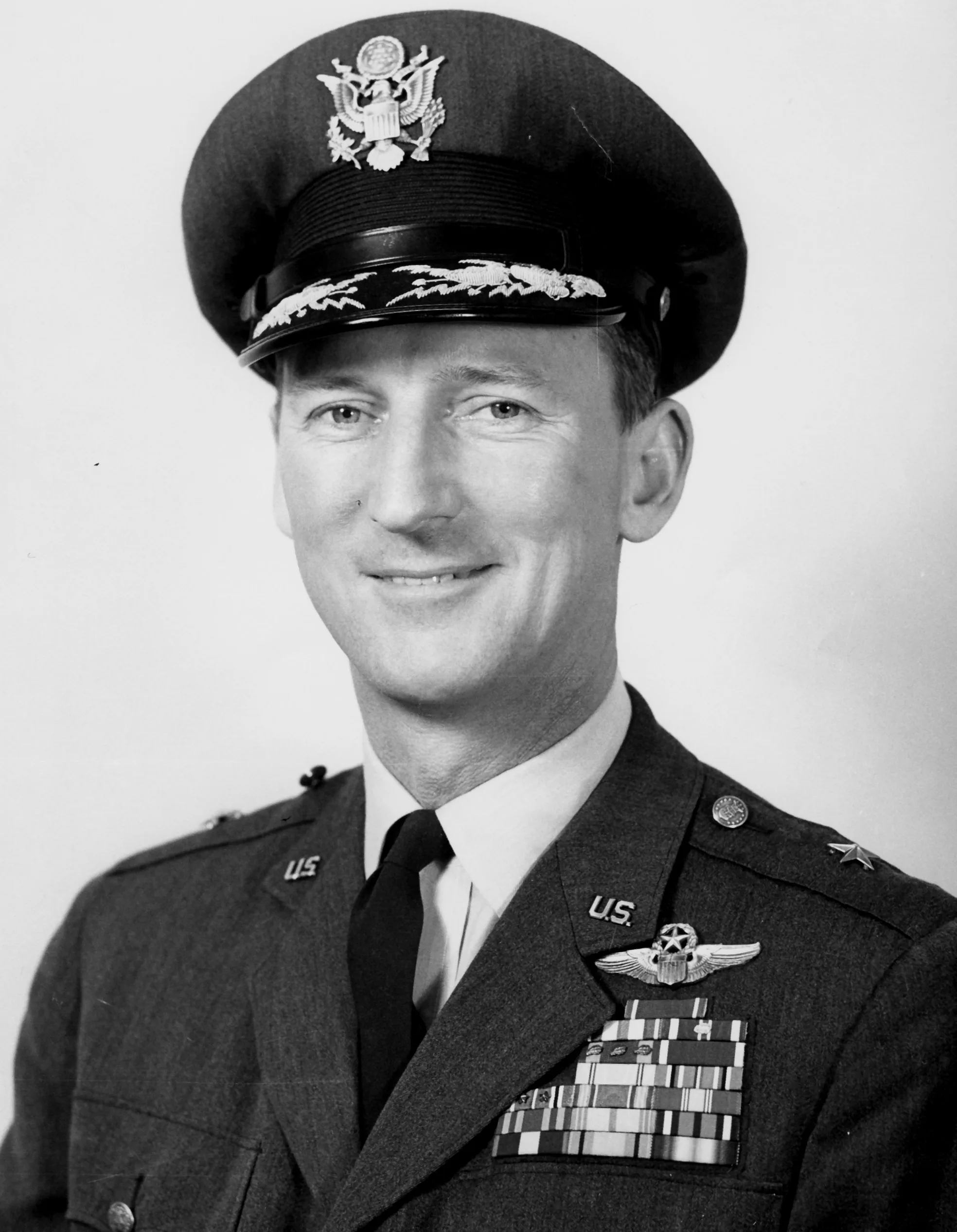 Porträt von Willard W. Millikan (1918–1978) – Gedenkseite