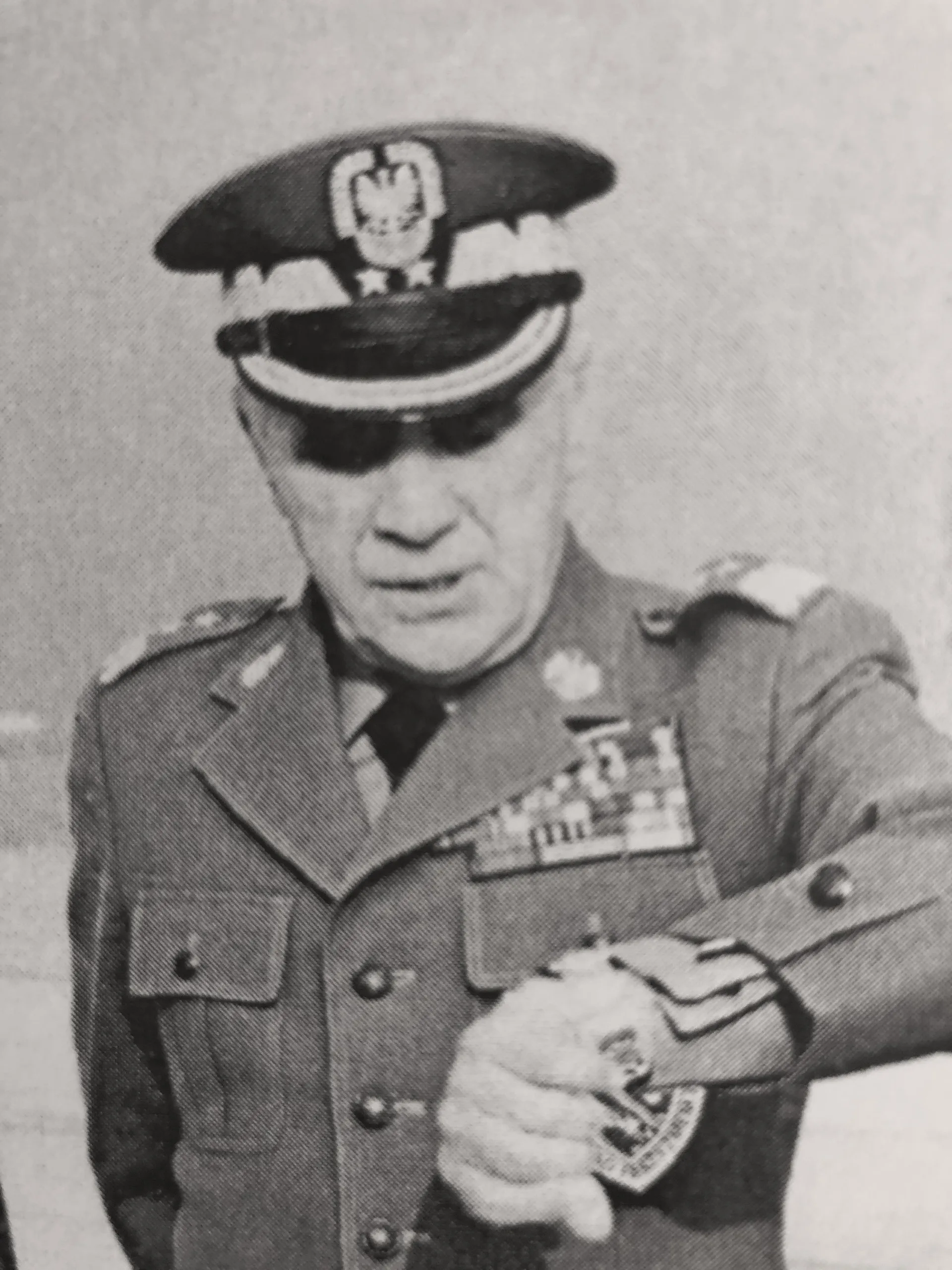 Porträt von Longin Łozowicki (1926–2013) – Gedenkseite